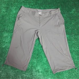 Columbia Size 1X Women Black Active Omni-Shield Nylon Outdoor Cropped Pants.
